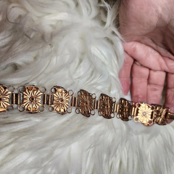 Vintage Lucite Confetti bracelet - Picture 4 of 8